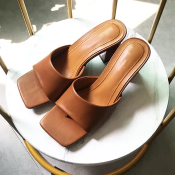 Femei Papuci 2021 Moda De Vara Diapozitive Doamnelor Pătrat Sexy Pantofi Cu Tocuri De Interior, În Aer Liber Feminin Flip-Flops, Sandale Thong