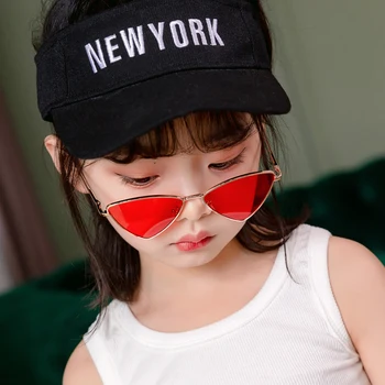 Moda Ochi de Pisică ochelari de Soare Copii Triunghi ochelari de Soare Negru Rosu Mic Cadru Ochelari de Lux Gradient de Culoare Fata UV400 Ochelari
