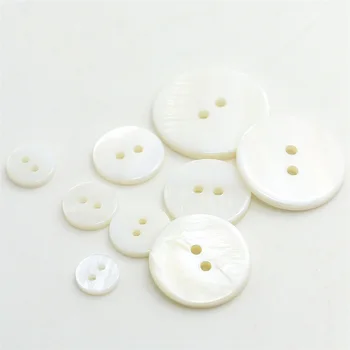 Shell Butonul de 10mm natural de râu shell China Butoane Ridicata două găuri piesei de lucru manual culoare alb pur