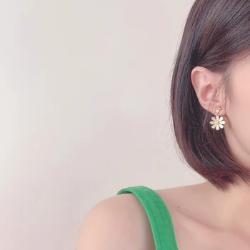 Trendy Dulce Daisy Korean Cercei Pentru Femei Fete Adolescente Simplu Moda Coreeană Clipuri Ureche Știfturi Petrecere De Vara Purtand Bijuterii Cadouri