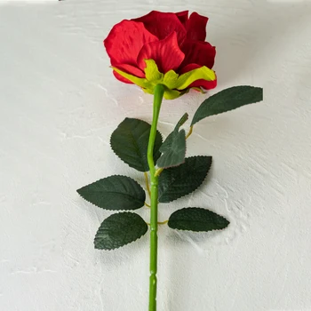 1 buc Mătase Artificială de Trandafiri Roșii Filiala de Nunta Accesorii Mireasa aranjamente Florale Pentru Petrecere Acasă Decorative Flori Faux Plante